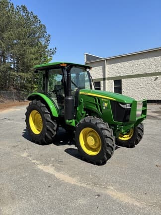Image of John Deere 5090E equipment image 2