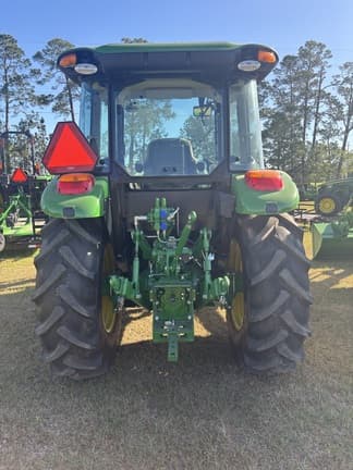 Image of John Deere 5090E equipment image 4