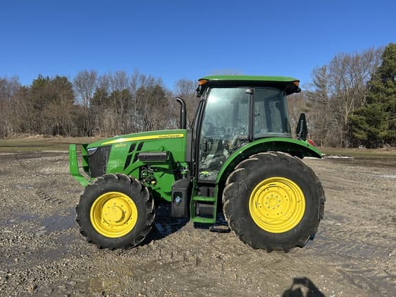 Image of John Deere 5100E equipment image 1