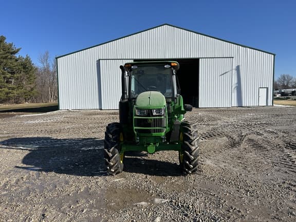 Image of John Deere 5100E equipment image 2