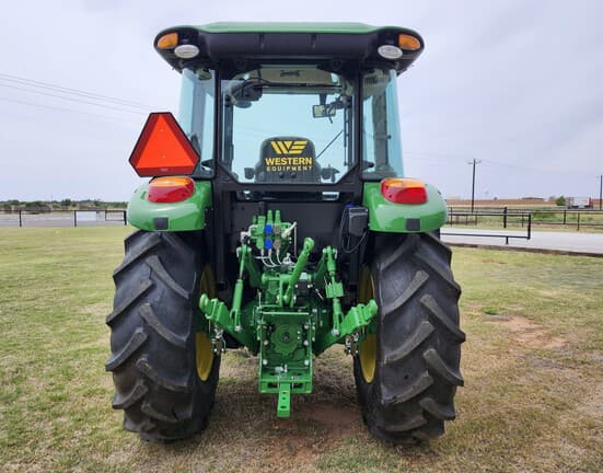 Image of John Deere 5100E equipment image 3