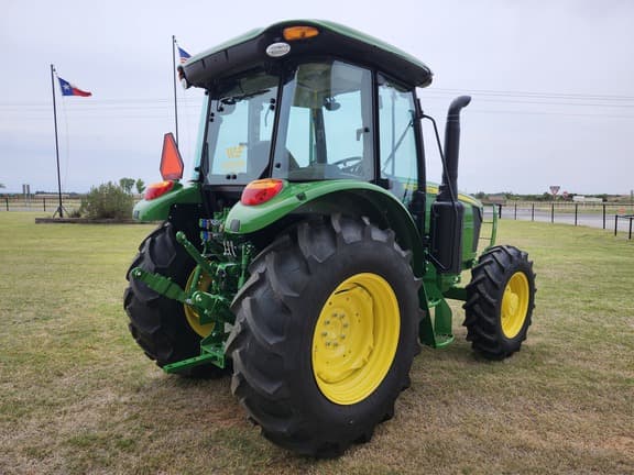 Image of John Deere 5100E equipment image 4