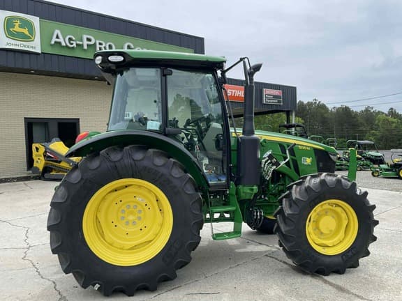 Image of John Deere 5120M equipment image 4
