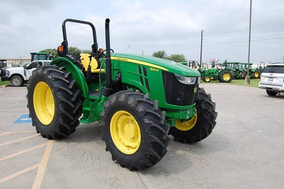 Image of John Deere 5120M equipment image 2