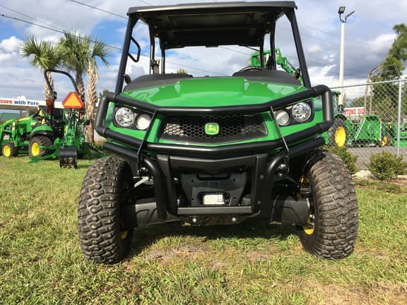 Image of John Deere XUV 560E equipment image 1