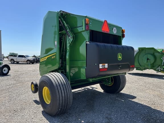 Image of John Deere 561M equipment image 2