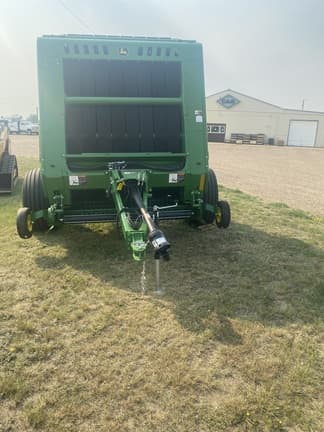 Image of John Deere 561M equipment image 4