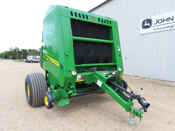 Image of John Deere 561M equipment image 2