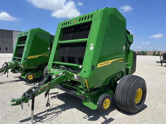 Image of John Deere 561M equipment image 2