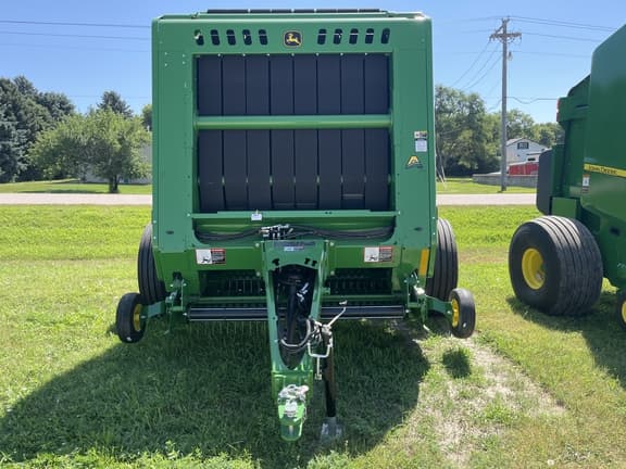 Image of John Deere 561M equipment image 1