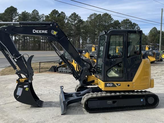 Image of John Deere 60P equipment image 4