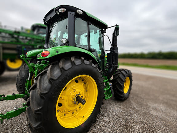 Image of John Deere 6125M equipment image 3