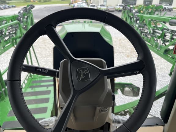 Image of John Deere 616R equipment image 1