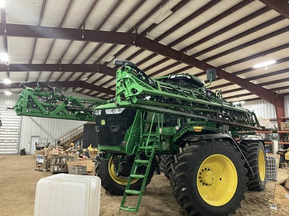 Image of John Deere 616R equipment image 1