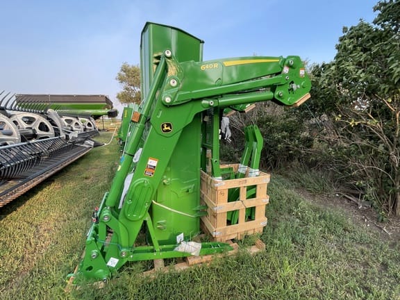 2026 John Deere 640R Equipment Image0