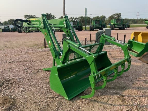 Image of John Deere 640R Primary image