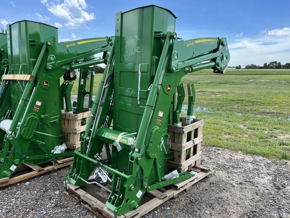 2026 John Deere 640R Equipment Image0
