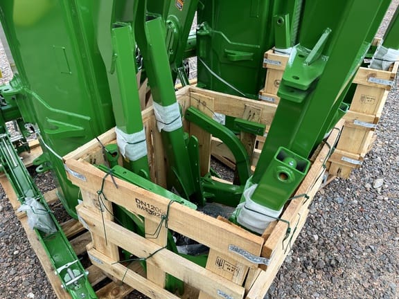 2026 John Deere 660R Equipment Image0