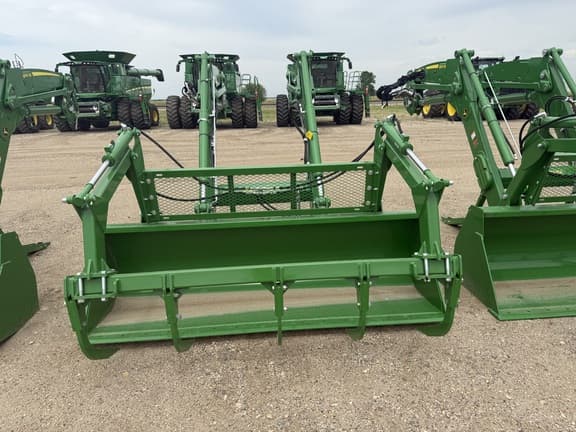 Image of John Deere 660R equipment image 1