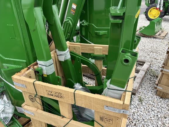 Image of John Deere 660R equipment image 2