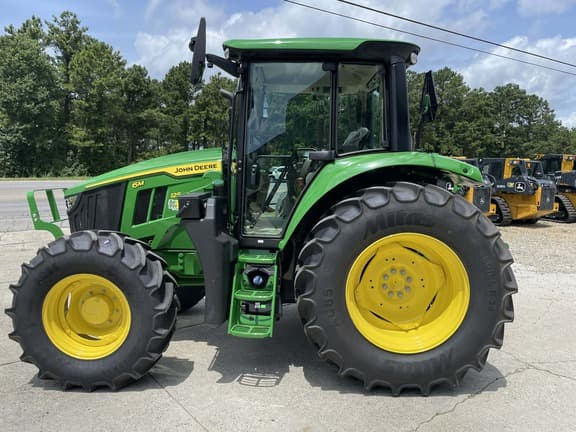 Image of John Deere 6M 125 equipment image 2