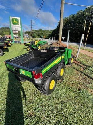 Image of John Deere Gator TH 6x4 equipment image 2