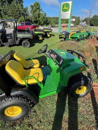 Image of John Deere Gator TH 6x4 equipment image 4