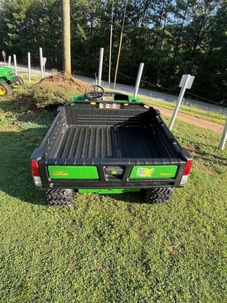 Image of John Deere Gator TH 6x4 equipment image 3