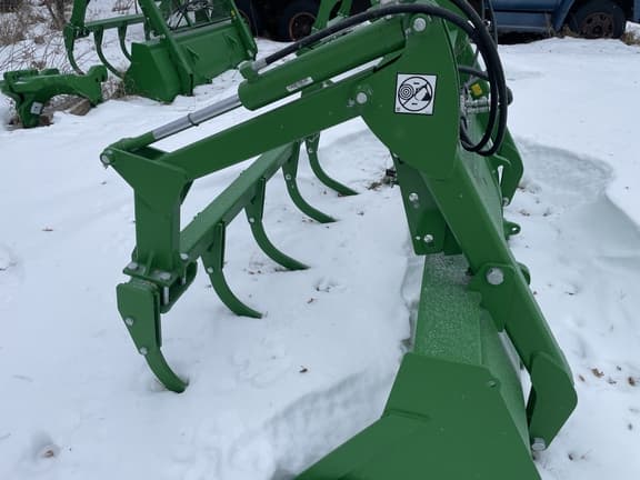 Image of John Deere Bucket Grapple equipment image 1