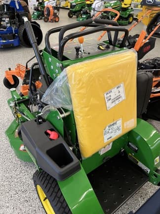 Image of John Deere Q810E equipment image 1