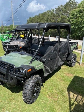 2026 John Deere XUV 825M S4 Equipment Image0