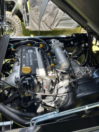 Image of John Deere XUV 825M S4 equipment image 4
