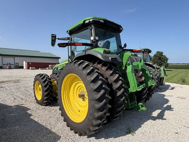 Image of John Deere 8R 310 equipment image 4