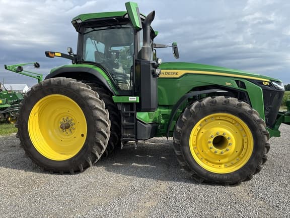 Image of John Deere 8R 310 equipment image 3