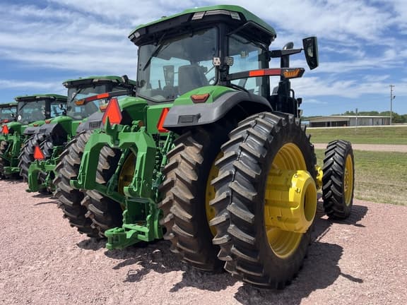 Image of John Deere 8R 340 equipment image 3