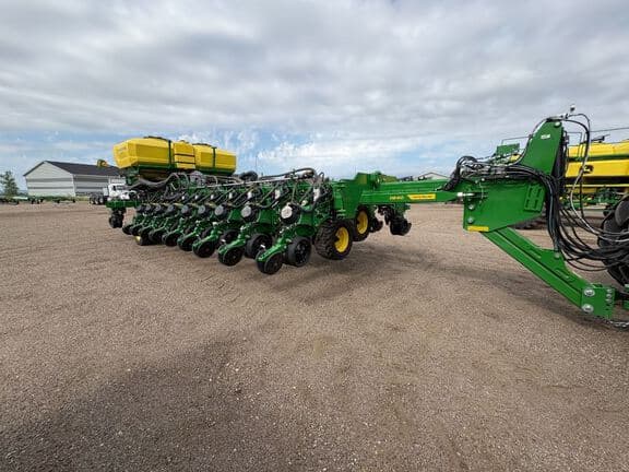 Image of John Deere DB60 Primary image