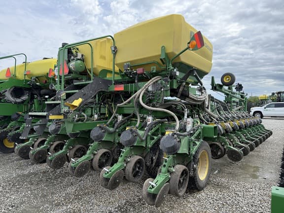 Image of John Deere DB60 equipment image 3