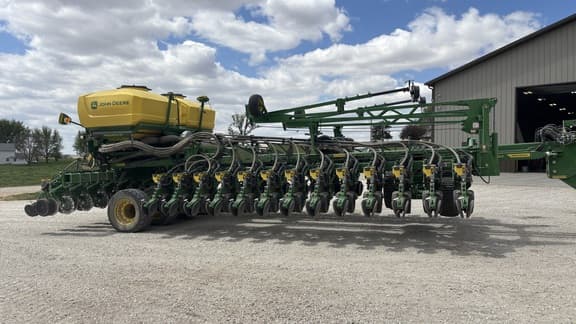 Image of John Deere DB60 equipment image 3