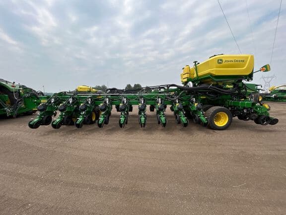 Image of John Deere DB60 equipment image 1