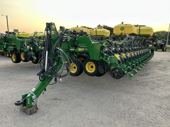 2026 John Deere DB80 Equipment Image0