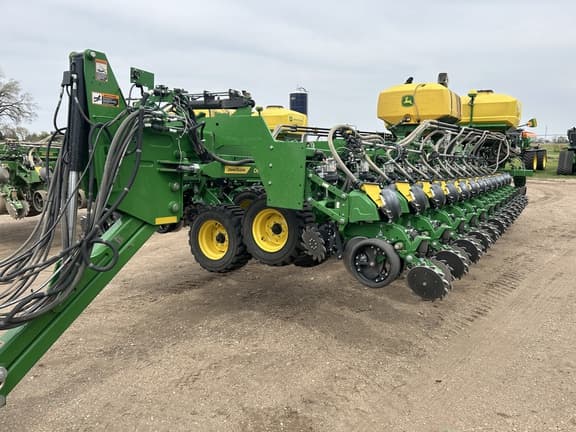 Image of John Deere DB80 equipment image 2