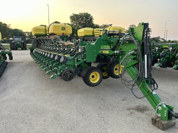Image of John Deere DB80 equipment image 1