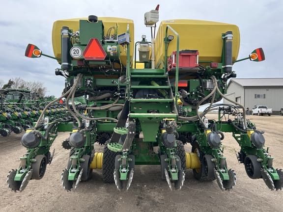 Image of John Deere DB80 equipment image 3
