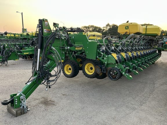 2026 John Deere DB80 Equipment Image0