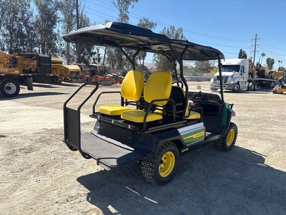 Image of John Deere GX Crew Electric equipment image 4