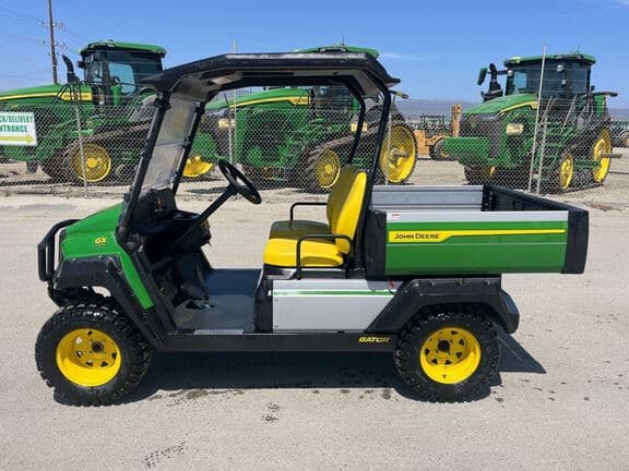 Image of John Deere GX Electric Gator equipment image 1