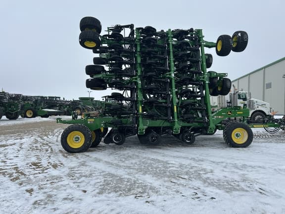 Image of John Deere N560F Primary image