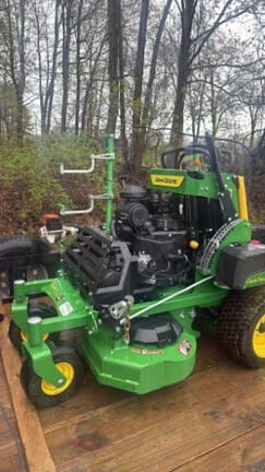 2026 John Deere Q810E Equipment Image0