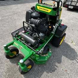 Image of John Deere Q810E Image 1