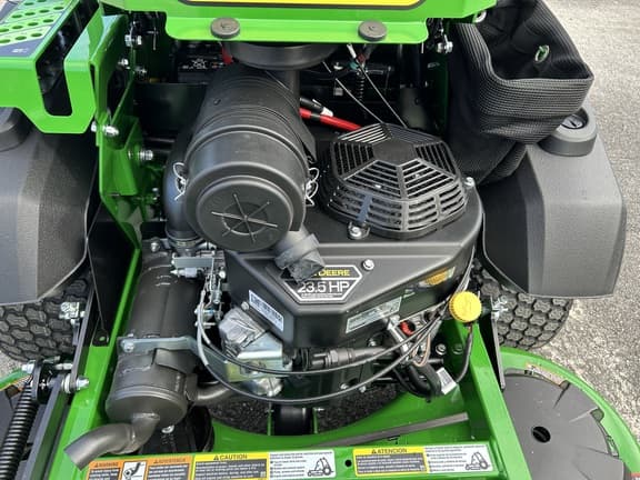 Image of John Deere Q820M equipment image 3